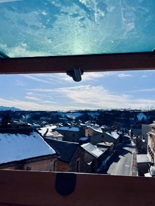 Cozy chalet next to slopes Chalet in Occitanie