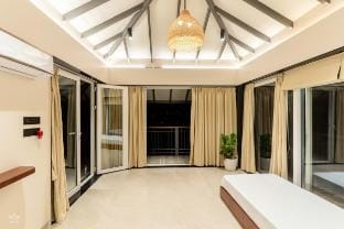 Sunrise Villa - Luxury Nature Retreat Villa in Maharashtra