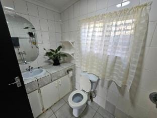 Leopard's Tree Garden Cottage Apartment in KwaZulu-Natal
