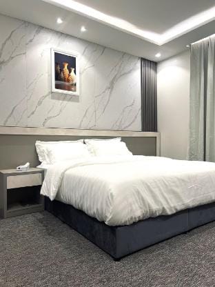 Comfortable accommodation near Al Qiblatain Mosque and Sultana Street Vacation rental in Medina