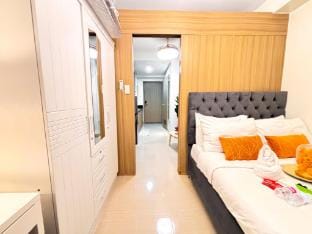 Luna Lux l Wifi+ Netflix I SHORE 2 B02-0606 Hotel in Pasay