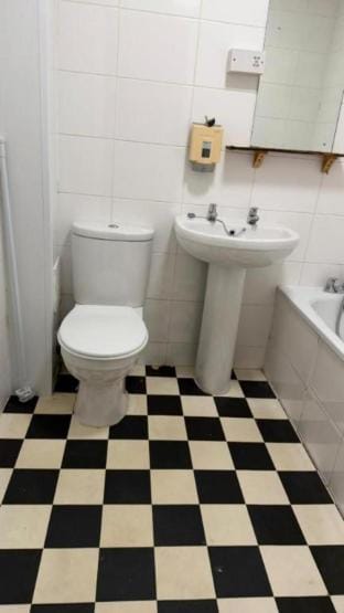 OYO Royal Lodge Maidstone Hotel in Maidstone
