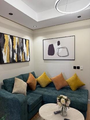شقة مميزة بغرفتين وصاله هادئة في موقع مميز Vacation rental in Jeddah