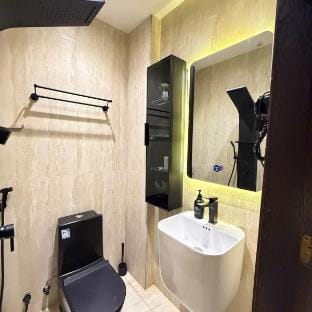A two-bedroom apartment with an elegant luxurious Vacation rental in Jeddah