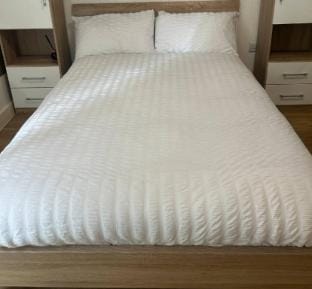 1-Bed Apt, Sleeps 4, Central to Transport  Shops Apartment in London Borough of Lewisham