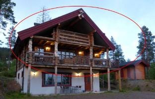 Dalpilen a great timber lodge middle and loft floors Vacation rental in Innlandet