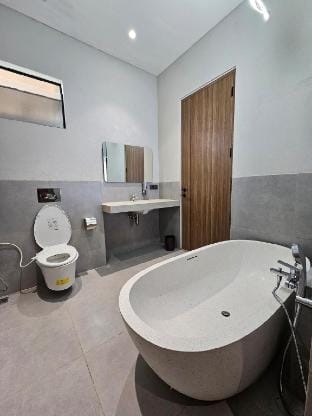 Blissful Villa Villa in Parongpong