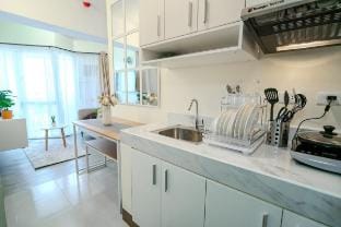 Cozy 1BR w/ 3 balconies-Roxas Davao Tallest Condo  Apartment in Davao City