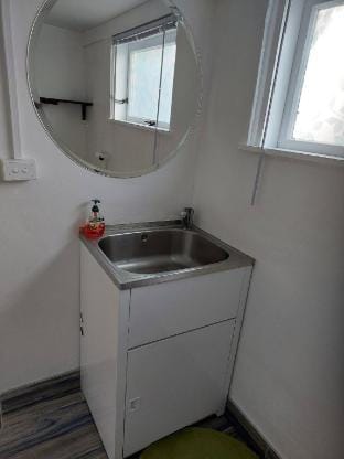 1 Bed 1 Bathroom w Parking Wi-Fi  Netflix Apartment in Auckland