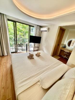 Your home in Kamala with swimming pool. Vacation rental in Kamala