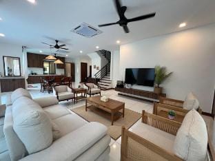 Beach House Waterfront/Pool/Sauna/Hot Jacuzzi/WiFi Vacation rental in Port Dickson