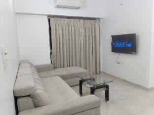1bhk in Lodha Amara Kolshet, Thane Vacation rental in Thane