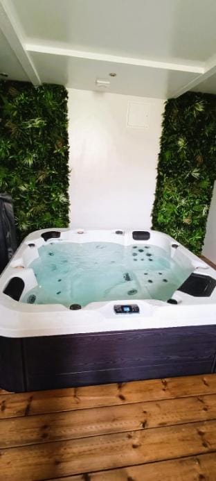 Le Loft du Moulin Brochat avec espace jacuzzi commun Apartment in Bourgogne-Franche-Comté