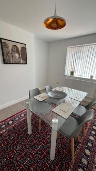 Entire home Peaceful stay near Citycentre Vacation rental in Newcastle-under-Lyme