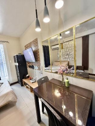The Cozy Den by Milo and Muffin Apartment in Lapu-Lapu City