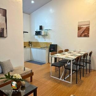 Overlooking loft suite w/ breakfast, wifi, kitchen Villa in Davao City