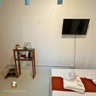 Intimate suite w/ wifi, breakfast, & heating Villa in Davao City