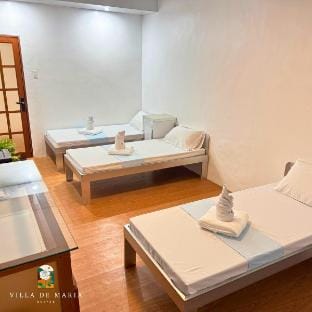 One room group stay w/ wifi, breakfast, & heating Villa in Davao City