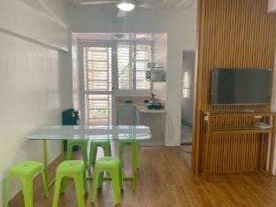 Complete 2BR 6PAX w/ Internet- Mariam Homestay Vacation rental in Davao City