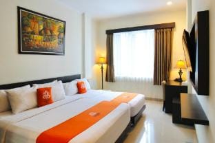 ALQUEBY HOTEL  Bed and Breakfast in Bandung