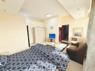 Studio, Separate kitchen and washroom Vacation rental in Abu Dhabi