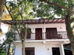 The Green Canopy Villa in Southern Province