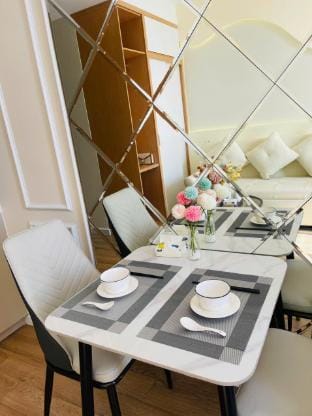 Homestay Icon40 Ha Long Vacation rental in Vietnam