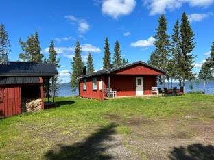 Camp Caroli Family House Vacation rental in Norrbotten County, Sweden