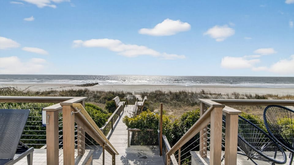 Direct beach access.