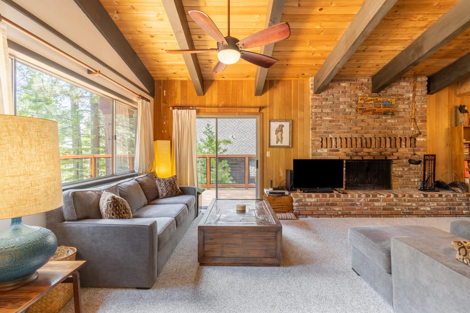 Tons of natural light.