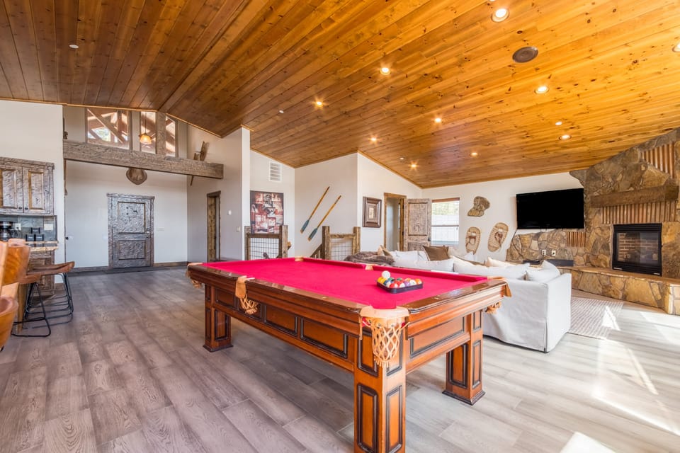 Plenty of ways to play, including a pool table in the living room!
