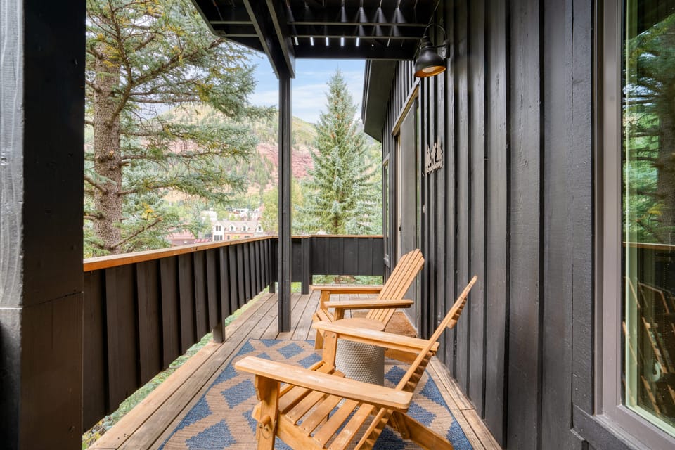 Open-air balconies.