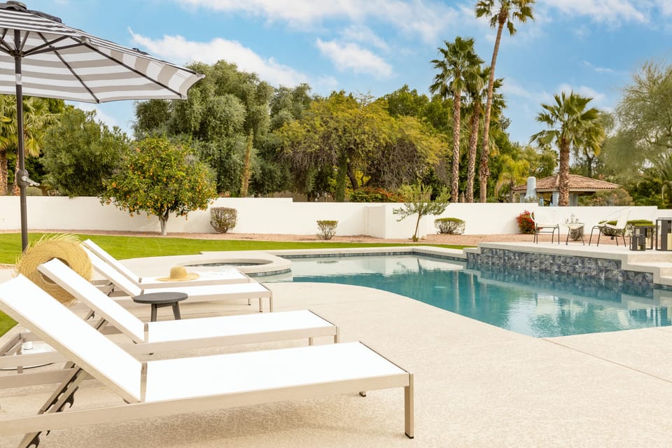 Lounge poolside.