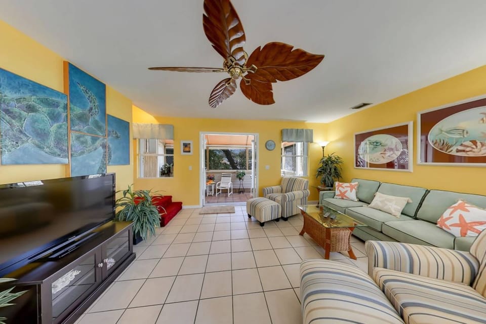 Open floor plan.