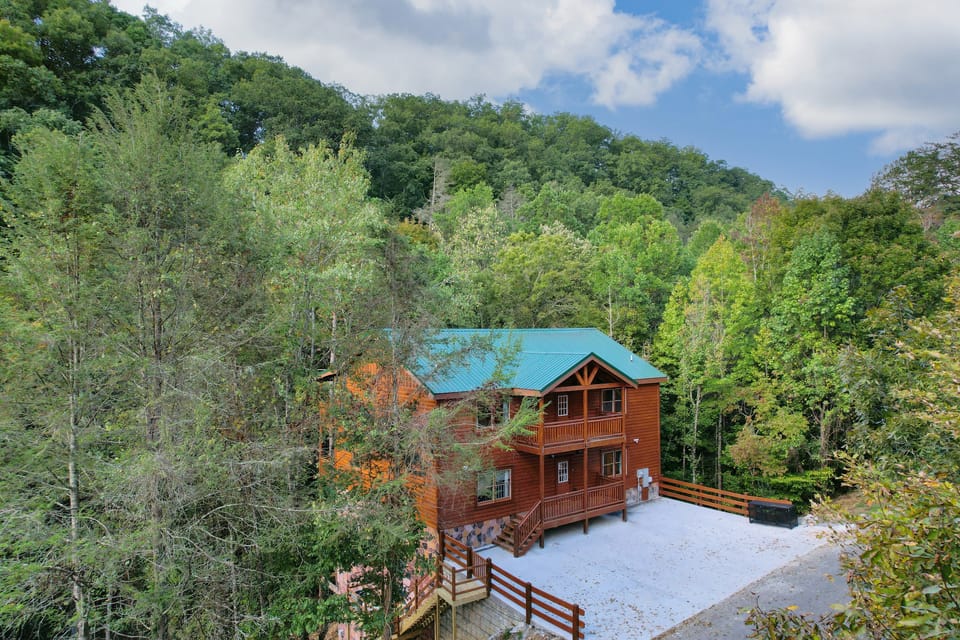 The Smoky Mountains await!