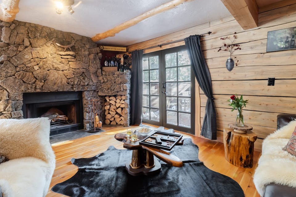 Second living area.