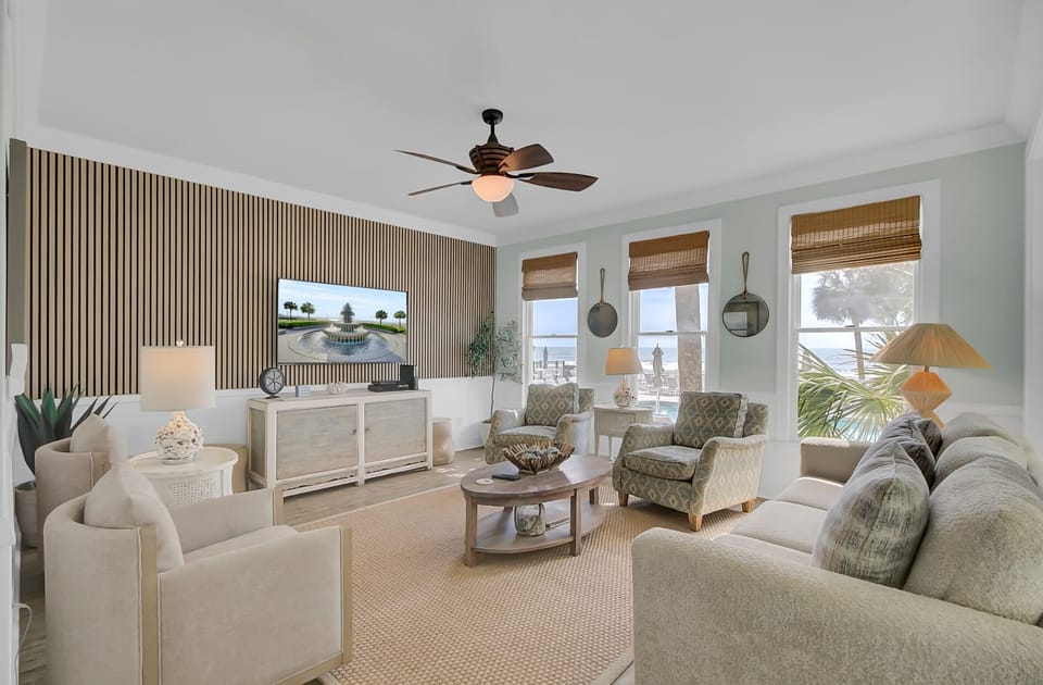 Harbor Golf, Wild Dunes, 5 minutes away.