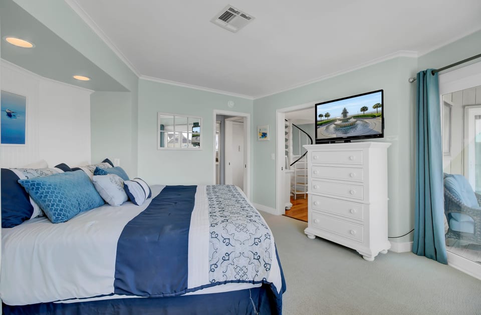 Primary bedroom.