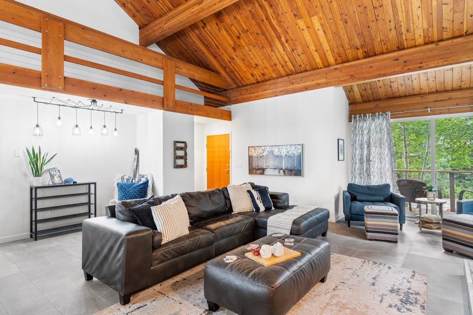 Vibrant and spacious living space.