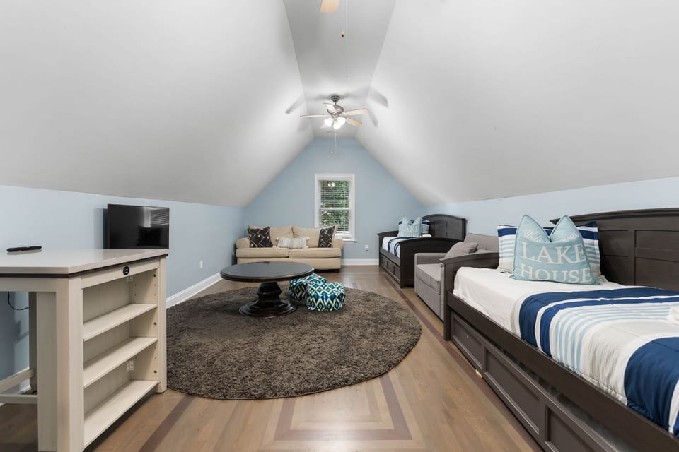 Upper Level Bunk room with two twins and a trundle sleeping 3!