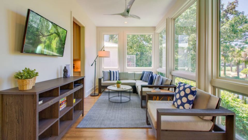 Beautiful Sun Room!
