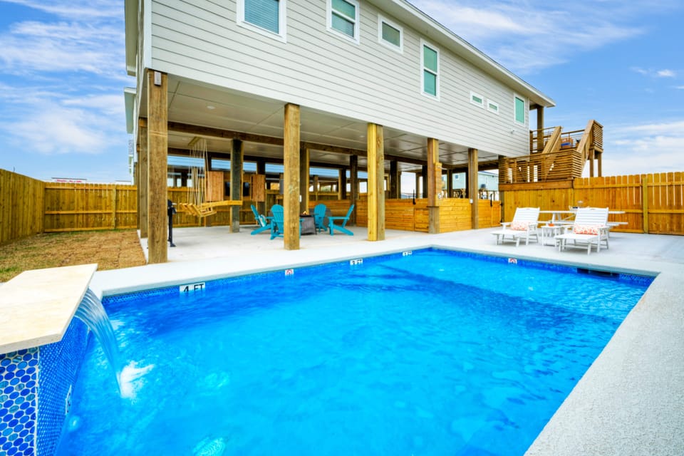 Welcome to Flirty Flamingo!