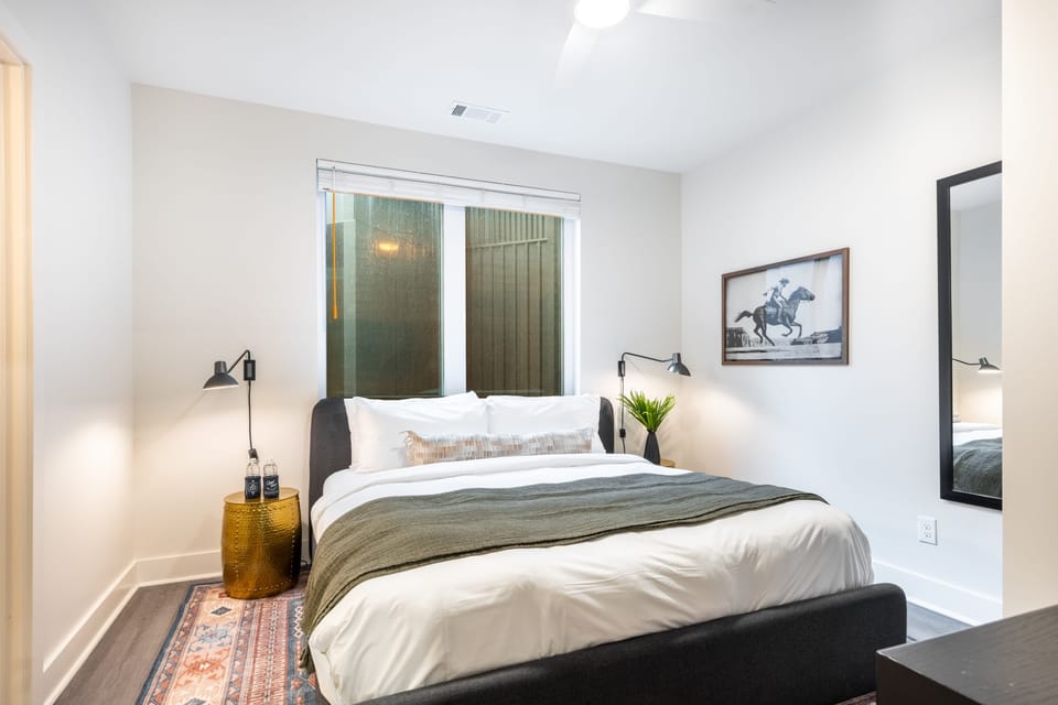 Greetings from your Nashville getaway.