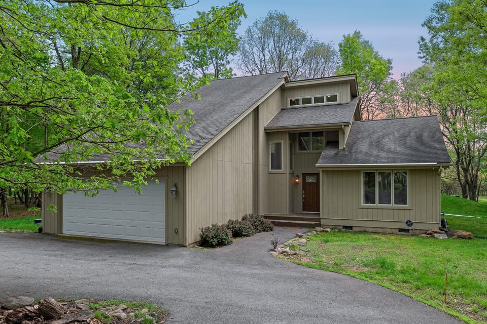Driveway to your next getaway in Poconos!