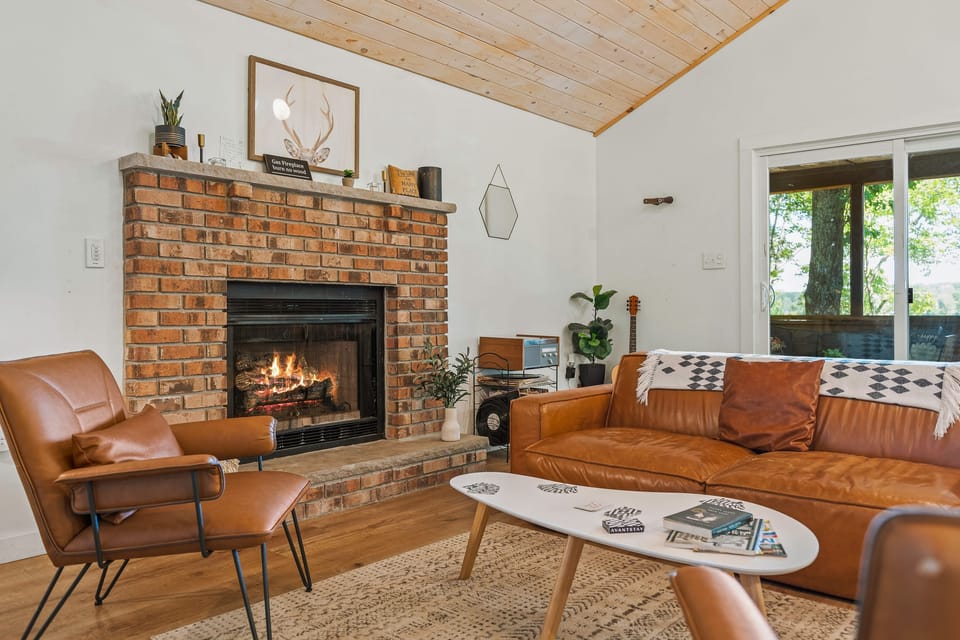 Chic leather furnishings.