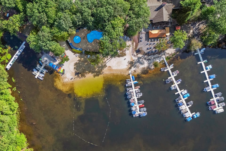 Big Boulder Lake Club amenities.