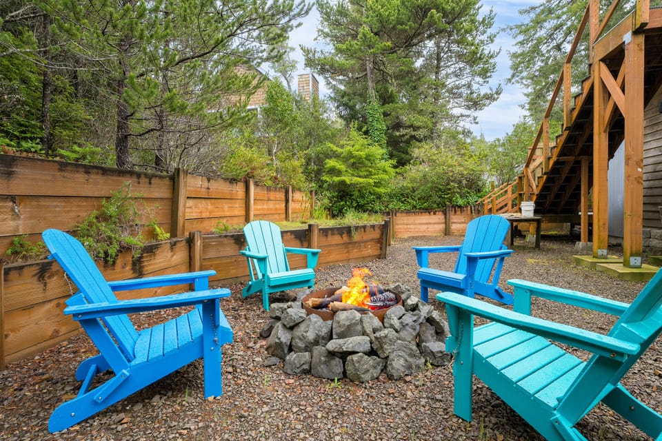 Fire pit perfect for roasting marshmallows under the stars.