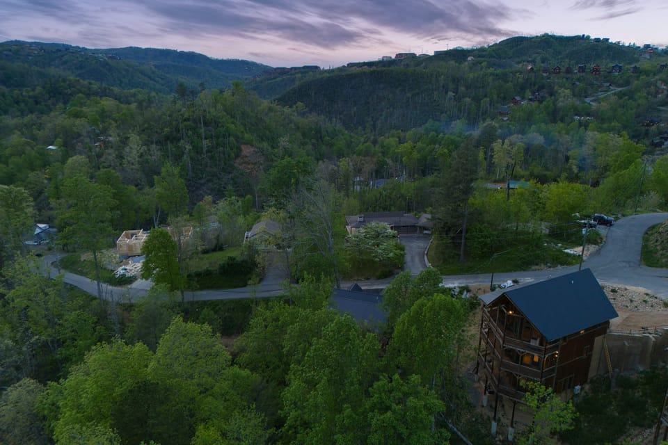 Book now for an unforgettable mountain escape!