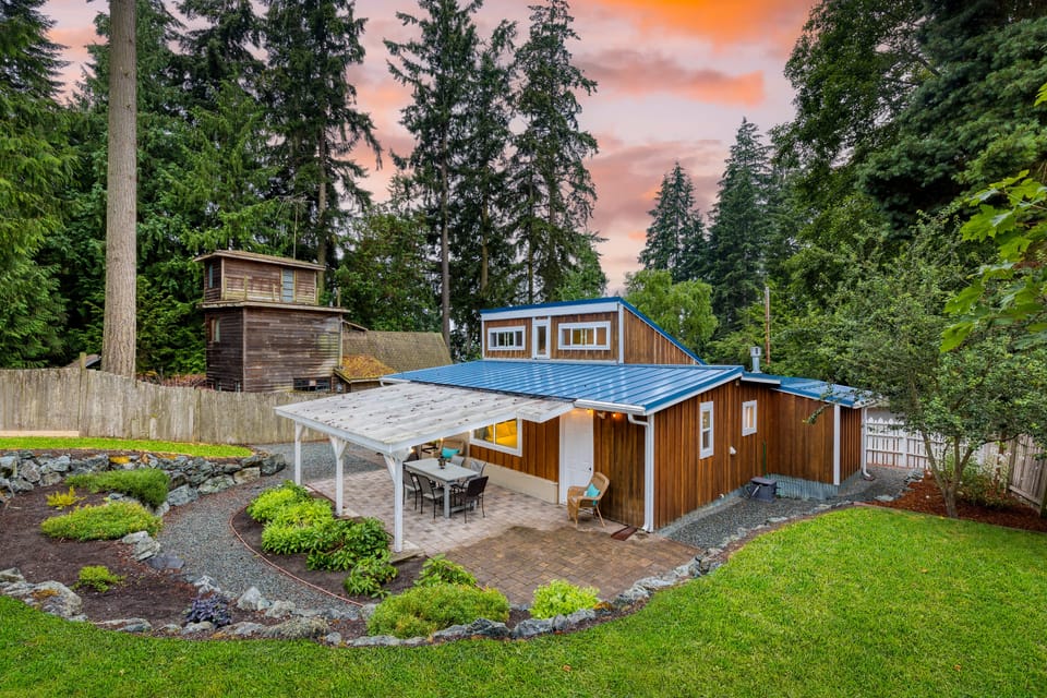 Spacious backyard.
