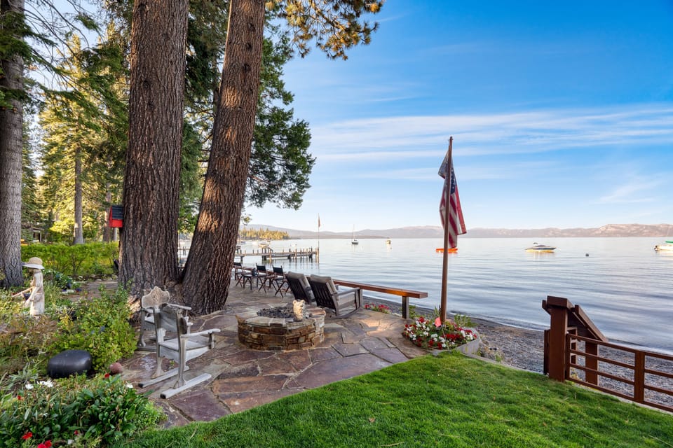 Lakefront living in style.